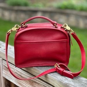 Vintage Coach. No. H6C-9991 Red Lunch box style bag.
